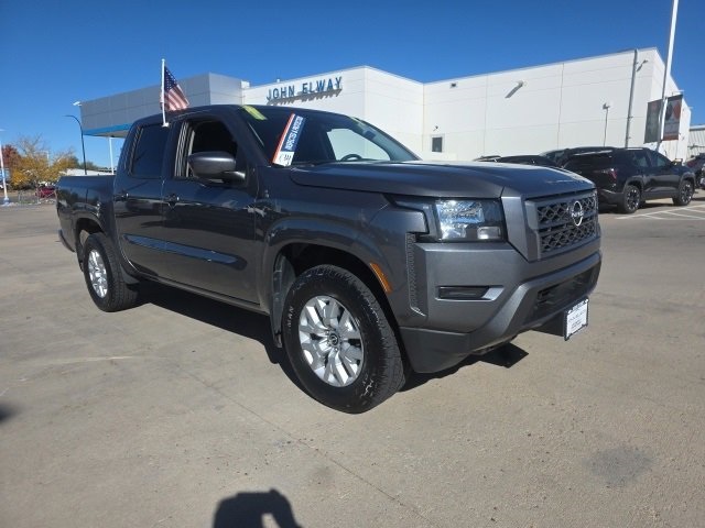 2022 Nissan Frontier SV photo 3