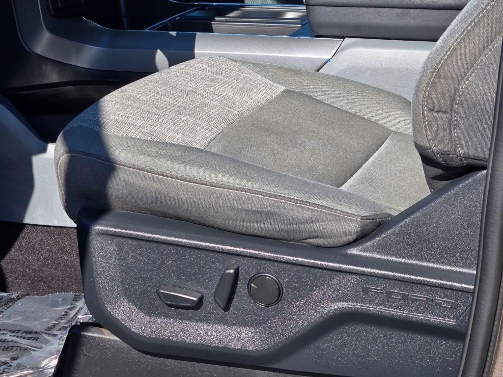2022 Ford F-150 XLT photo 19