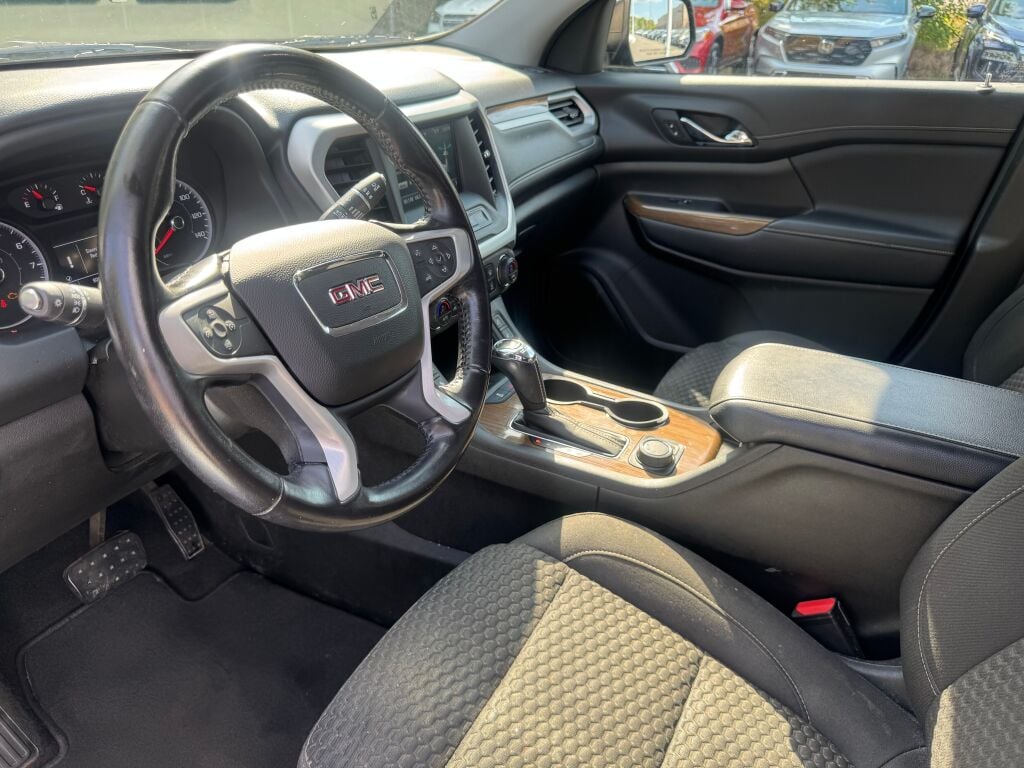 2019 Gmc Acadia SLE photo 9
