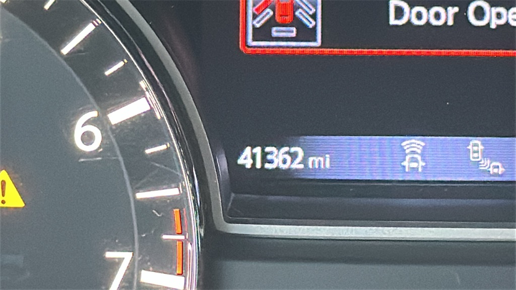 2020 Nissan Pathfinder SV photo 22