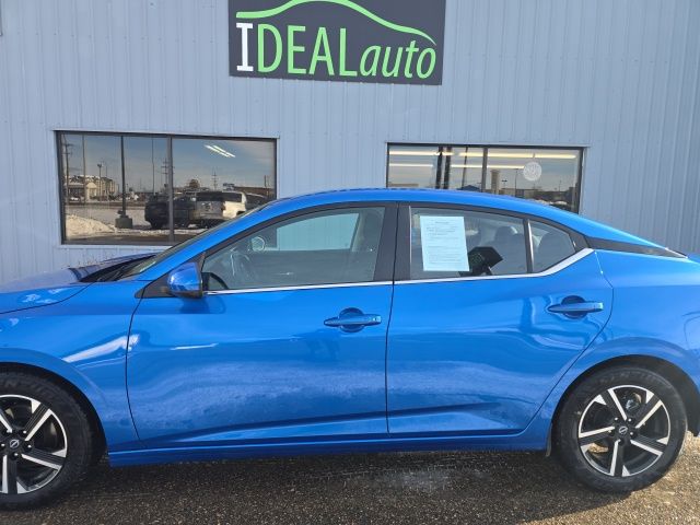 2024 Nissan Sentra SV's photo