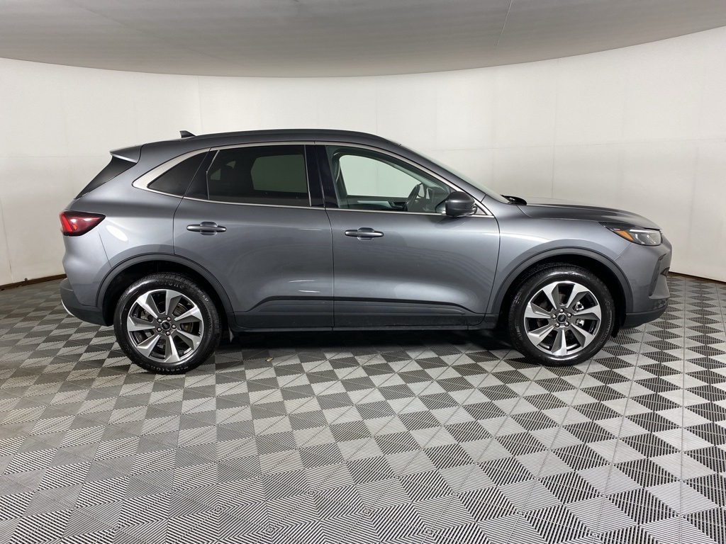 2024 Ford Escape Platinum photo 14