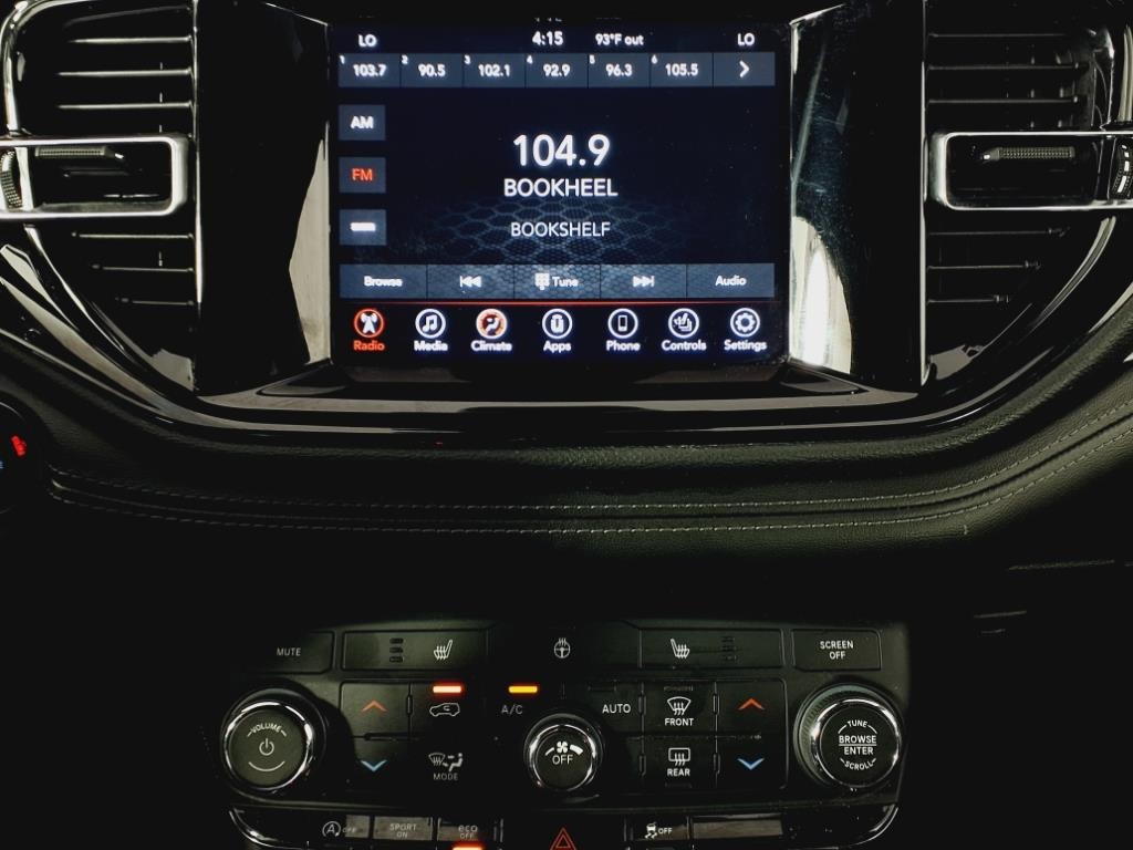 2023 Dodge Durango SXT photo 21