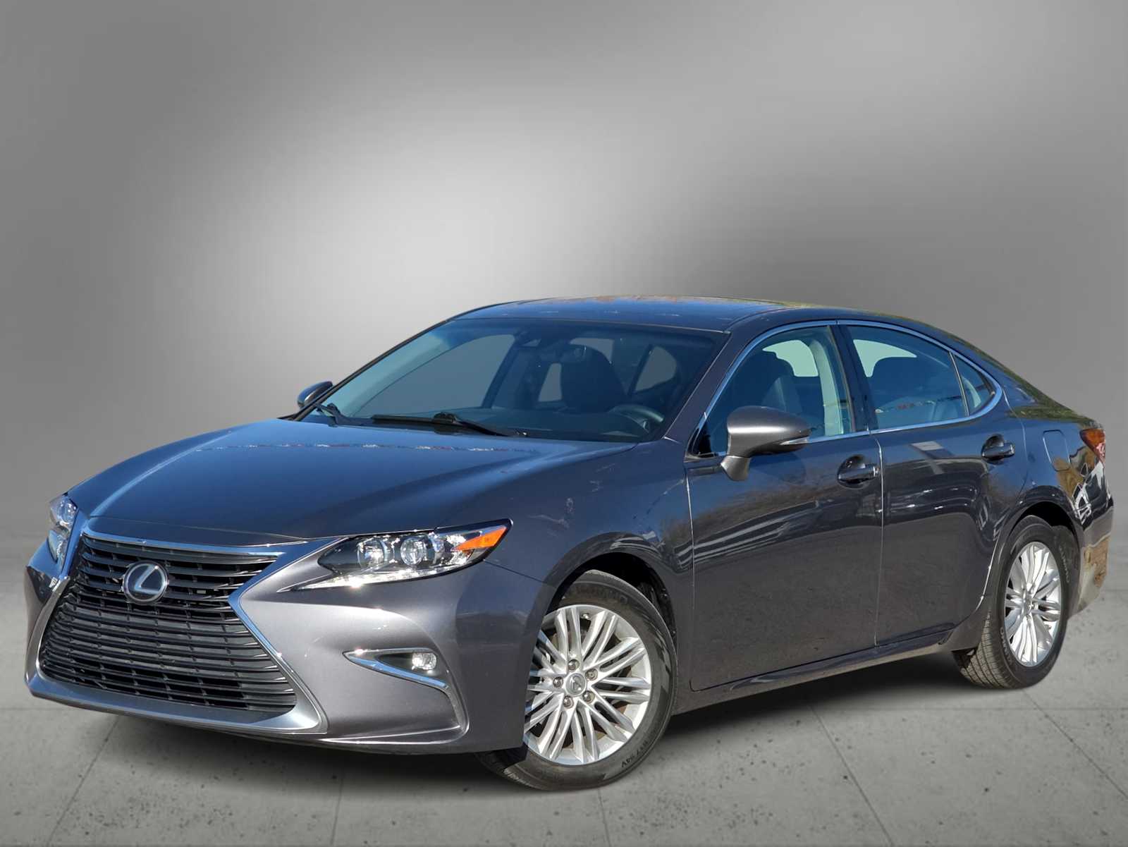 2017 Lexus ES 350's photo