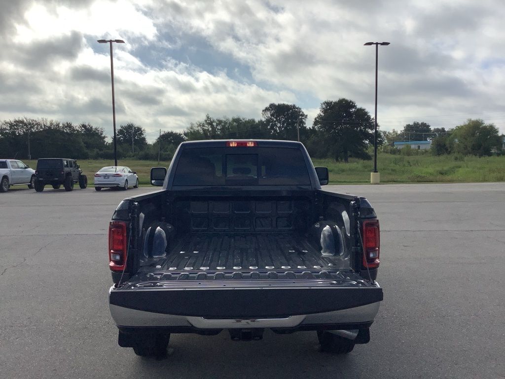 2025 Ram 2500 Tradesman photo 9