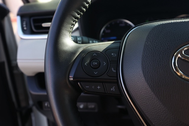 2021 Toyota RAV4 Hybrid XLE Premium photo 24