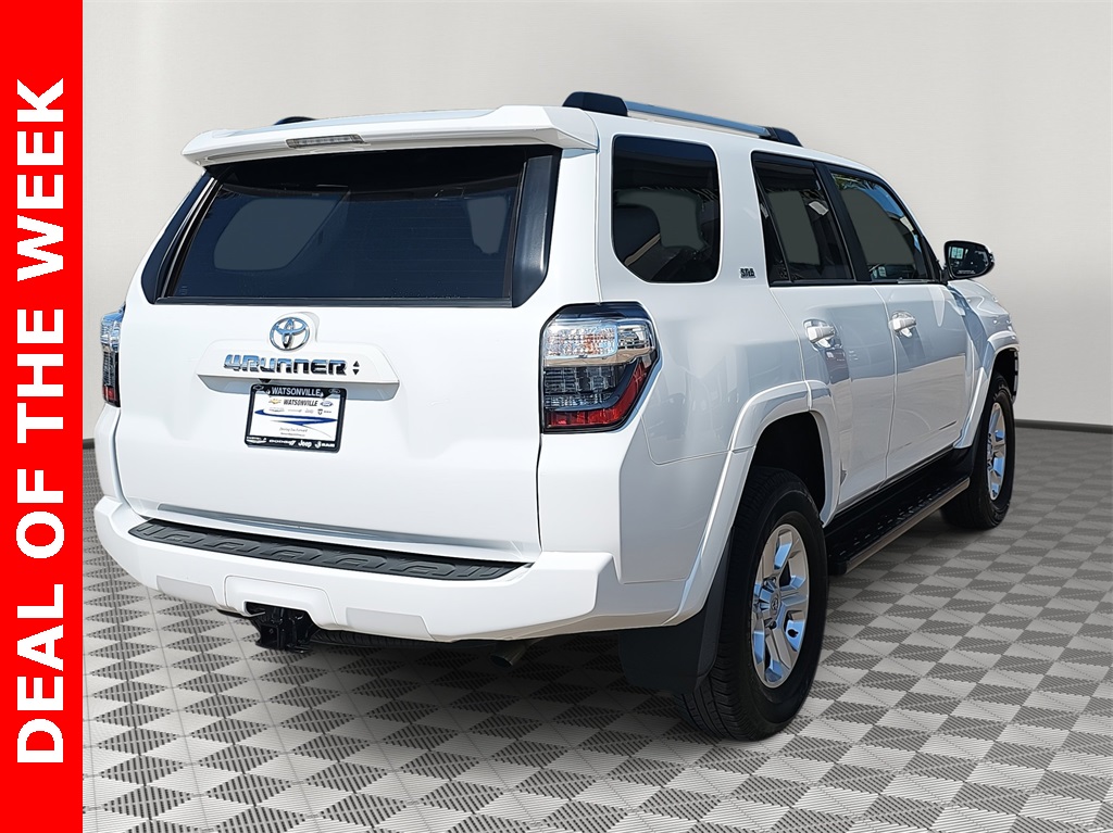 2024 Toyota 4Runner SR5 Premium photo 3