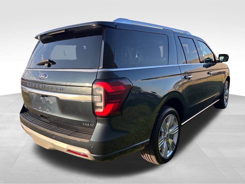 2022 Ford Expedition MAX Platinum photo 4