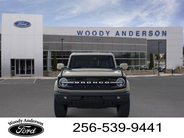2025 Ford Bronco Outer Banks photo 3
