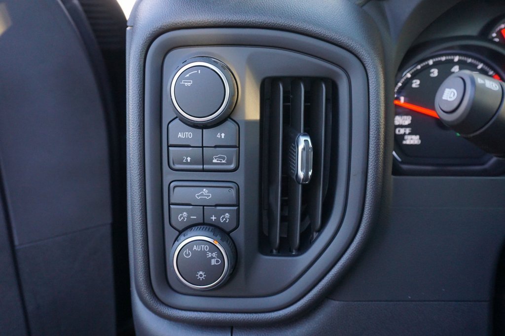 2026 Chevrolet Silverado 1500 photo 15