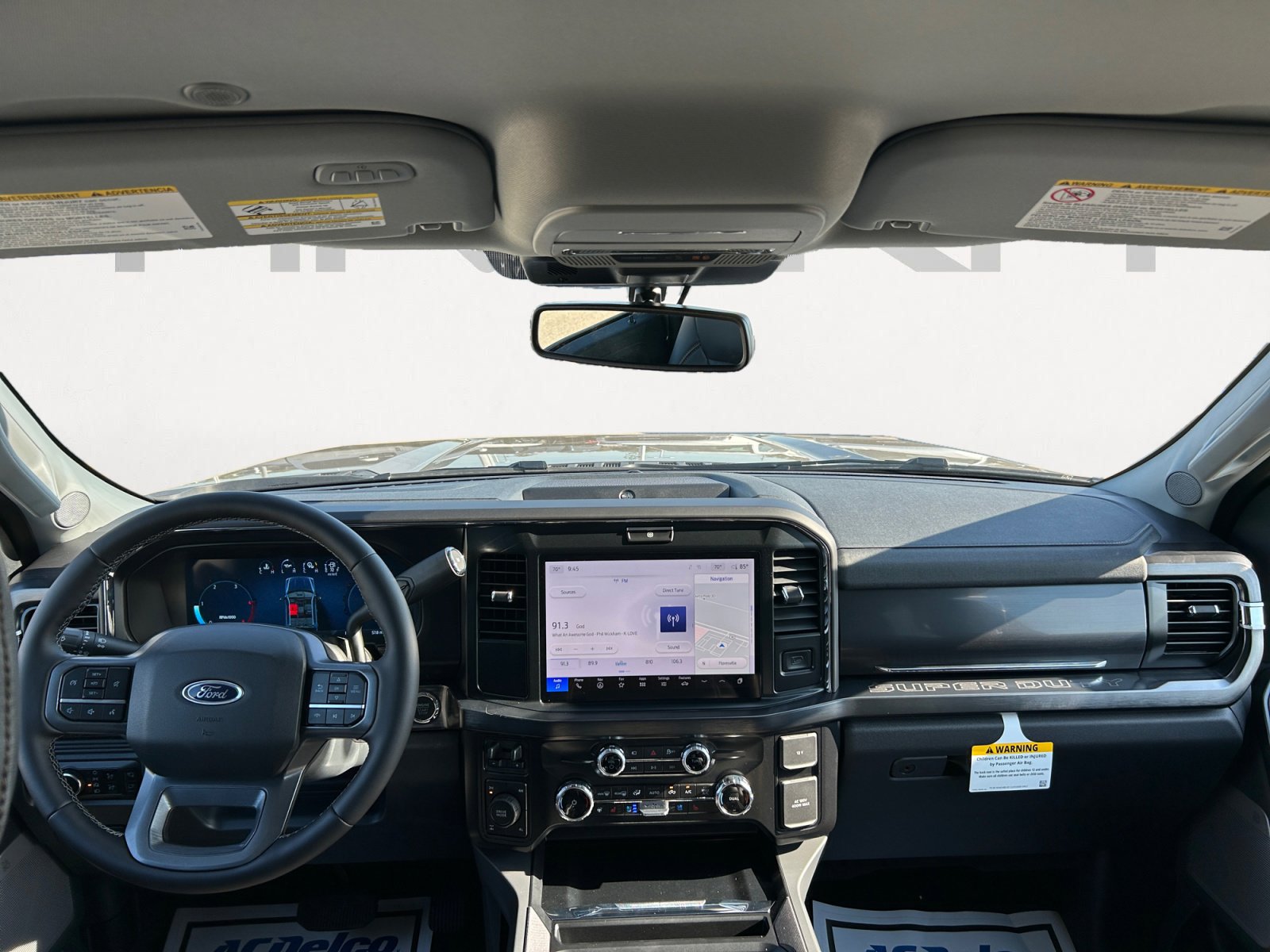 2026 Ford F-350 Lariat photo 2