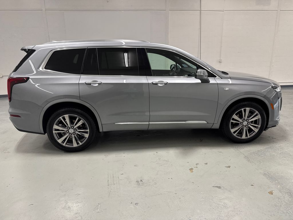 2025 Cadillac XT6 Premium Luxury photo 10