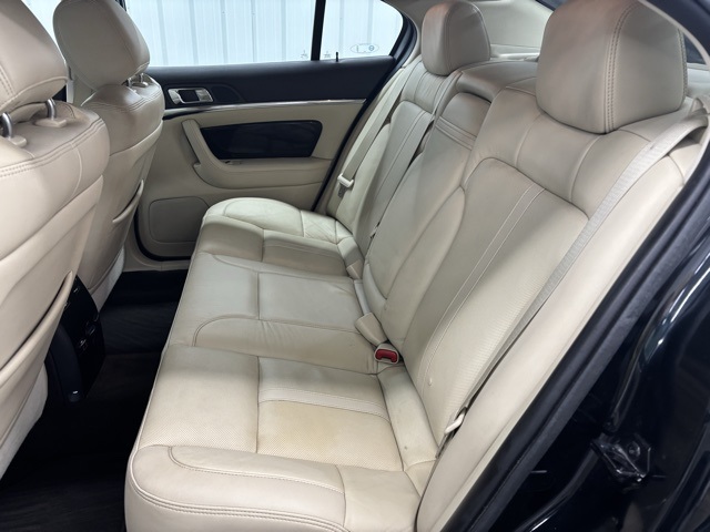 2014 Lincoln MKS Base photo 9