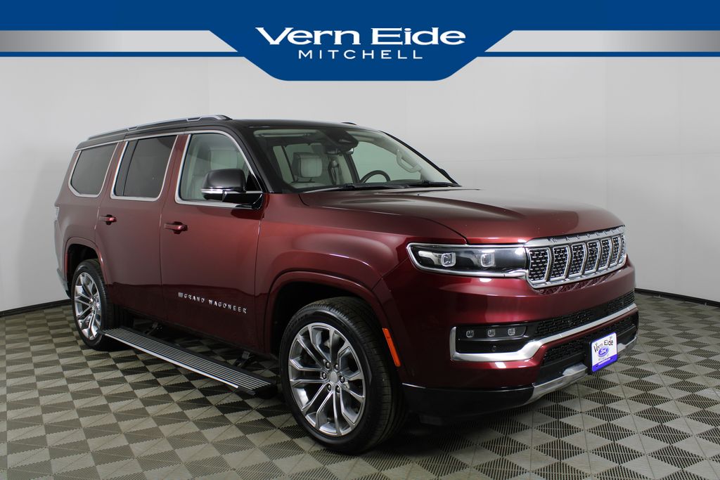 2023 Jeep Grand Wagoneer Series II's photo