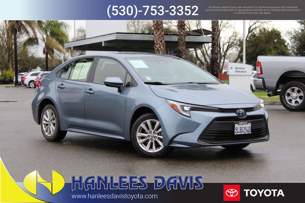 2024 Toyota Corolla LE