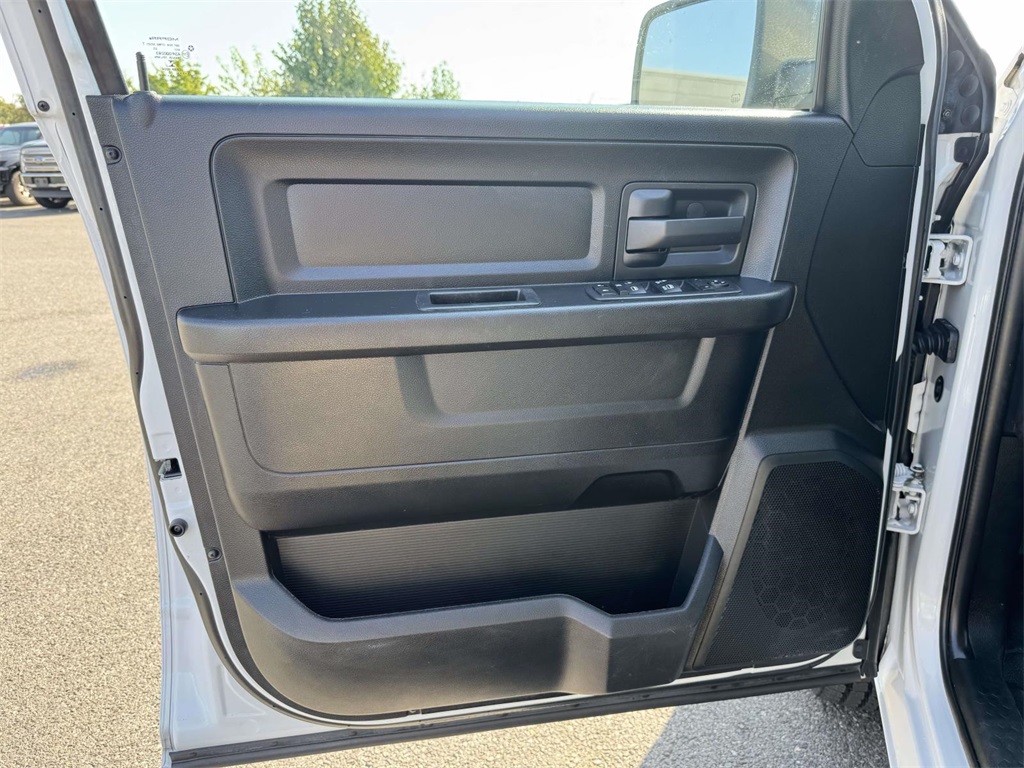 2020 Ram 1500 Classic Tradesman photo 24