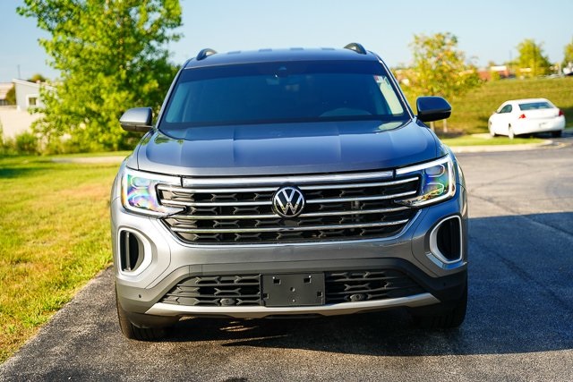 2024 Volkswagen Atlas SE Technology photo 4
