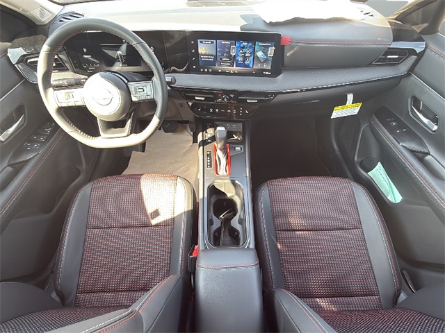 2026 Nissan Kicks SR photo 11