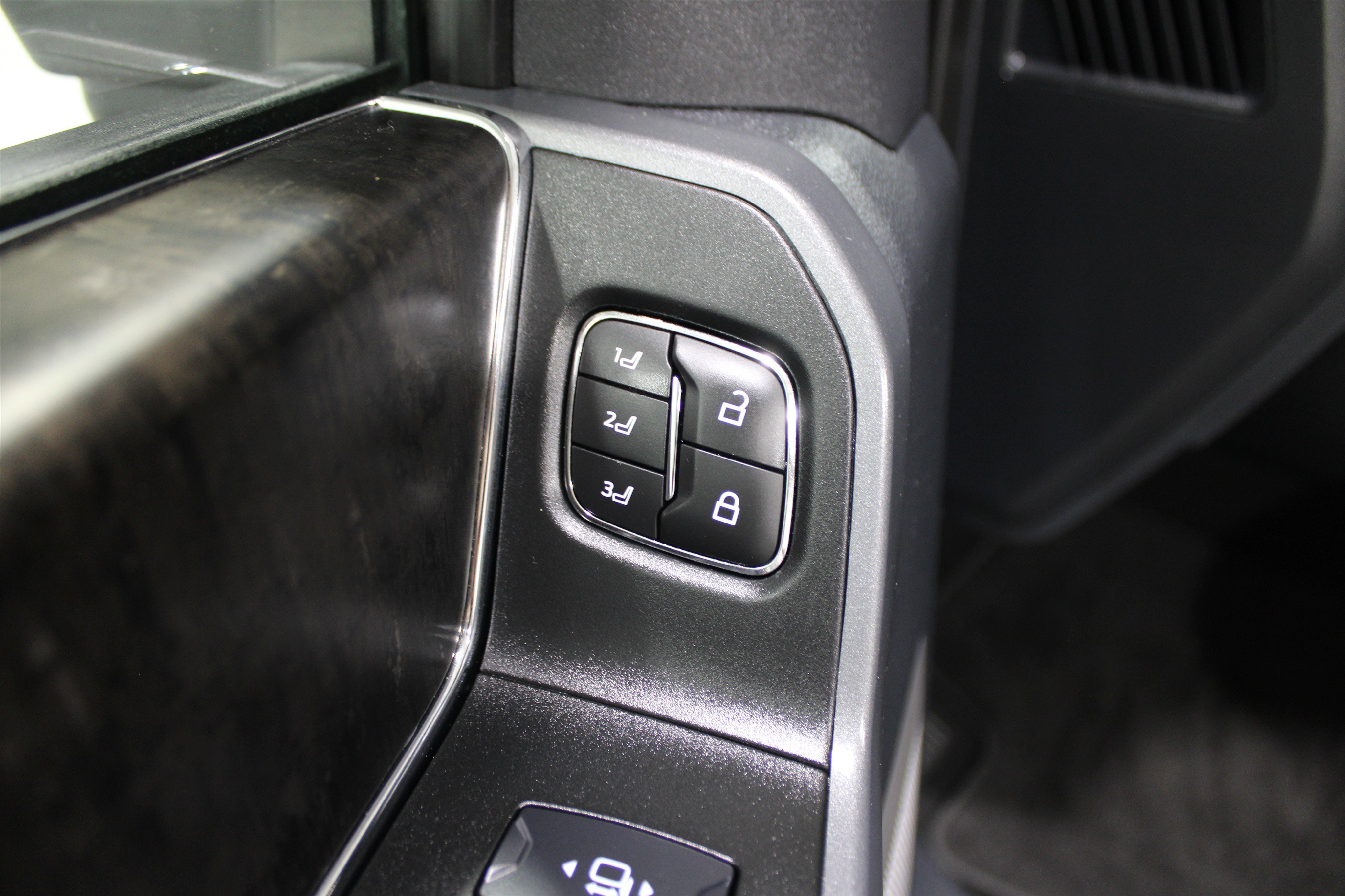 2024 Ford F-250 Lariat photo 7