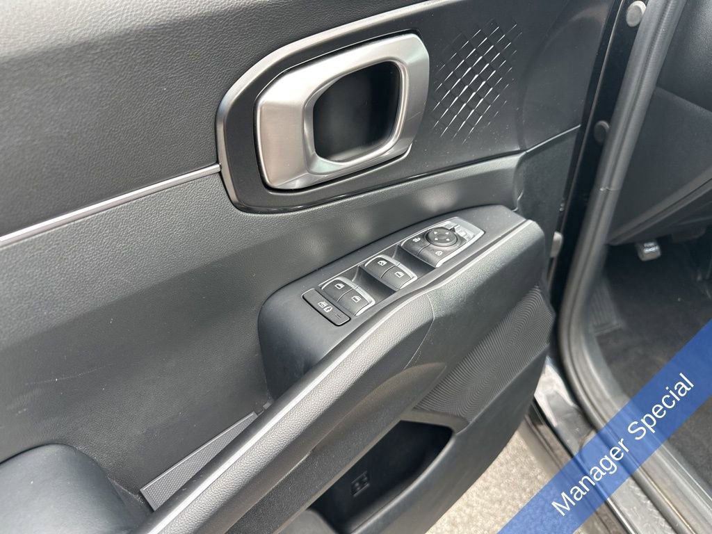2021 Kia Sorento S photo 7