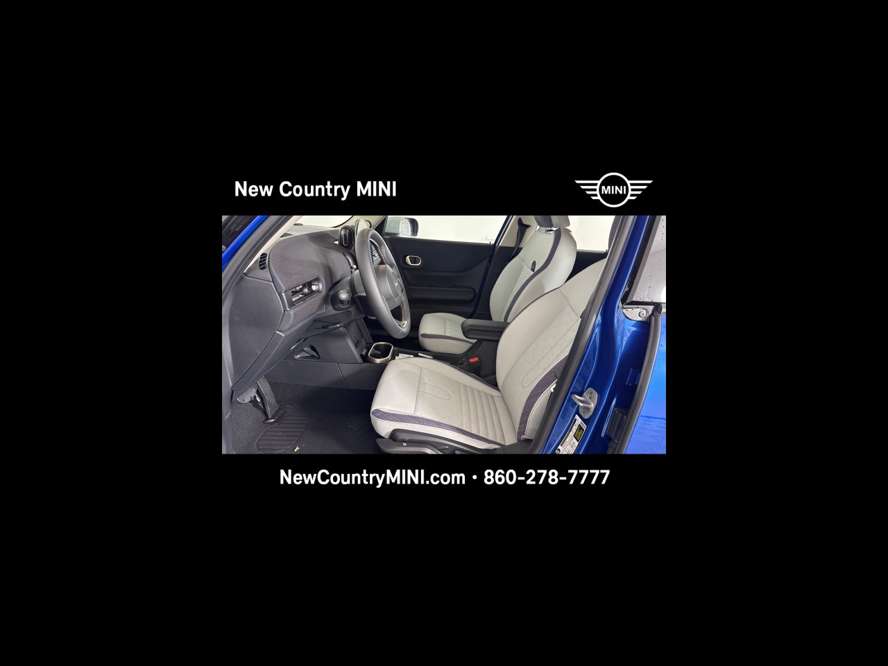 2025 Mini Cooper 4 Door Hardtop Signature photo 3