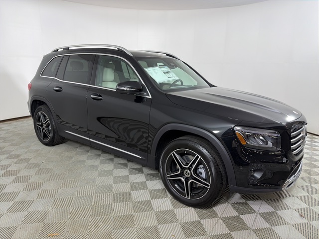 2026 Mercedes-Benz GLB GLB 250's photo
