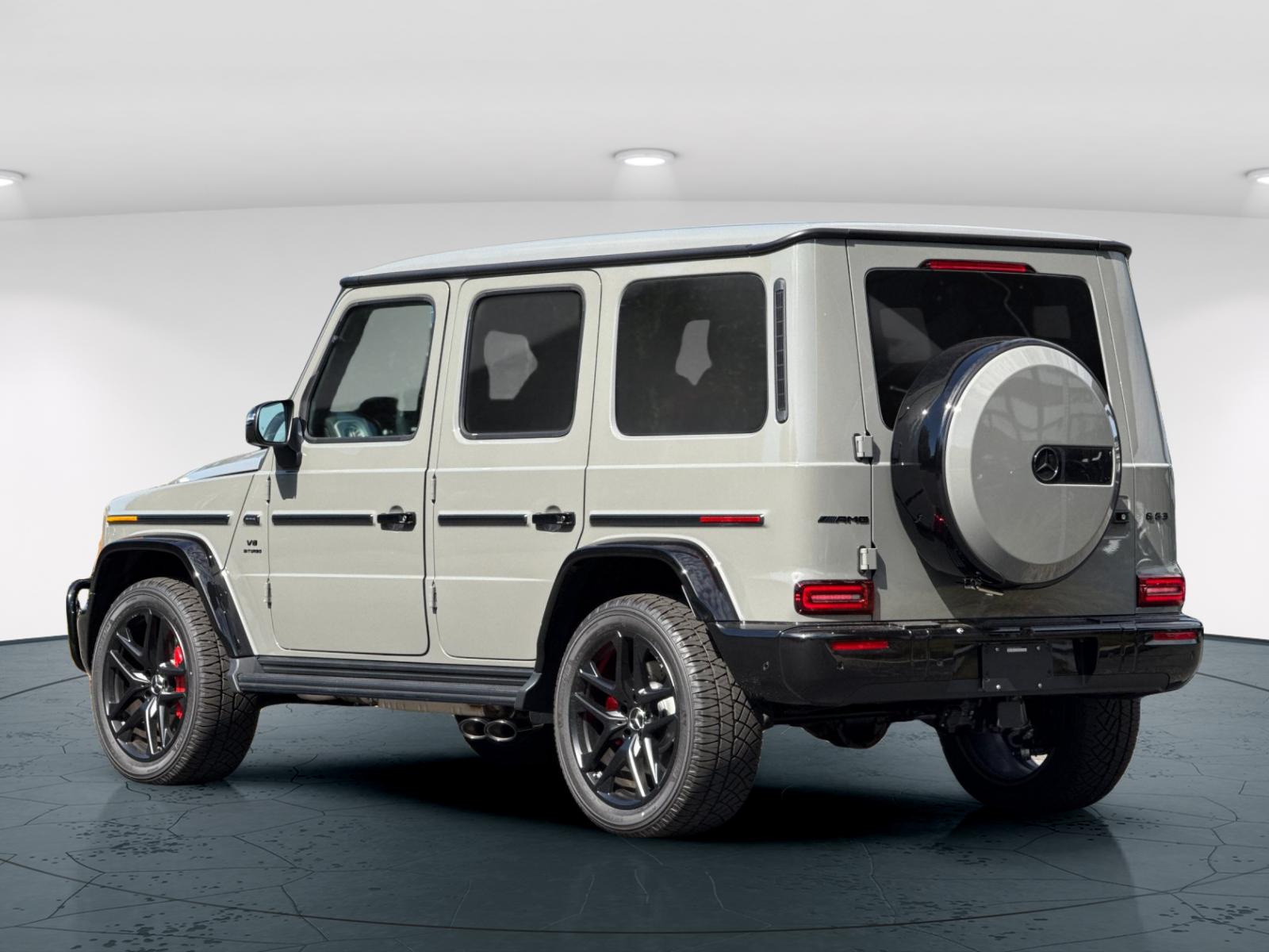 2025 Mercedes Benz G 63 AMG photo 4