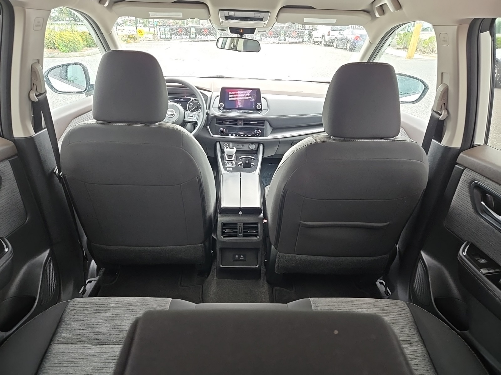 2023 Nissan Rogue SV photo 25