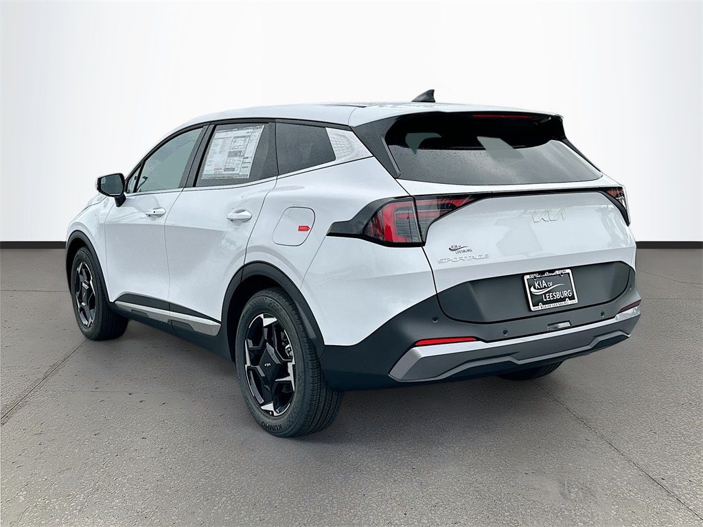 2026 Kia Sportage EX photo 4