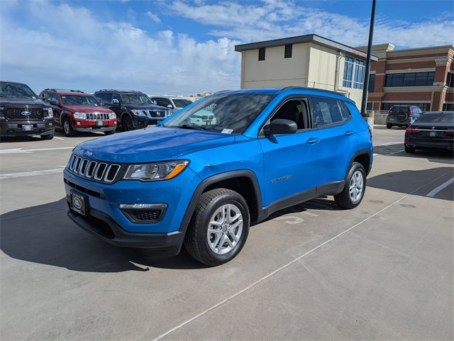 2018 Jeep Compass Sport photo 2