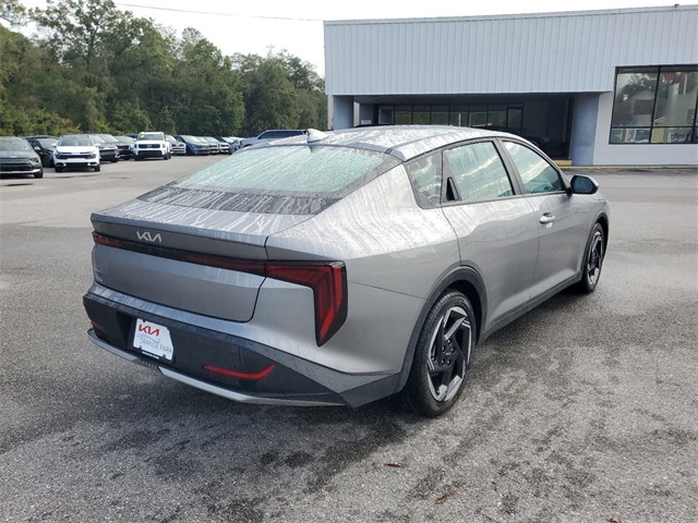 2025 Kia K4 EX photo 3