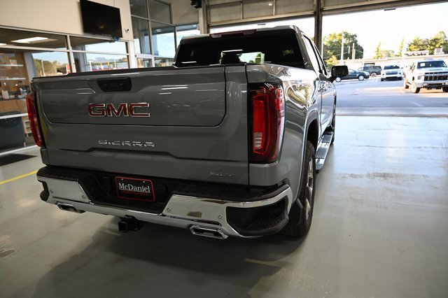 2026 Gmc Sierra 1500 SLT photo 4