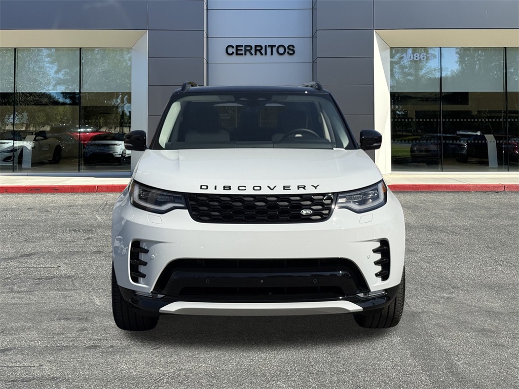 2025 Land Rover Discovery SE photo 2