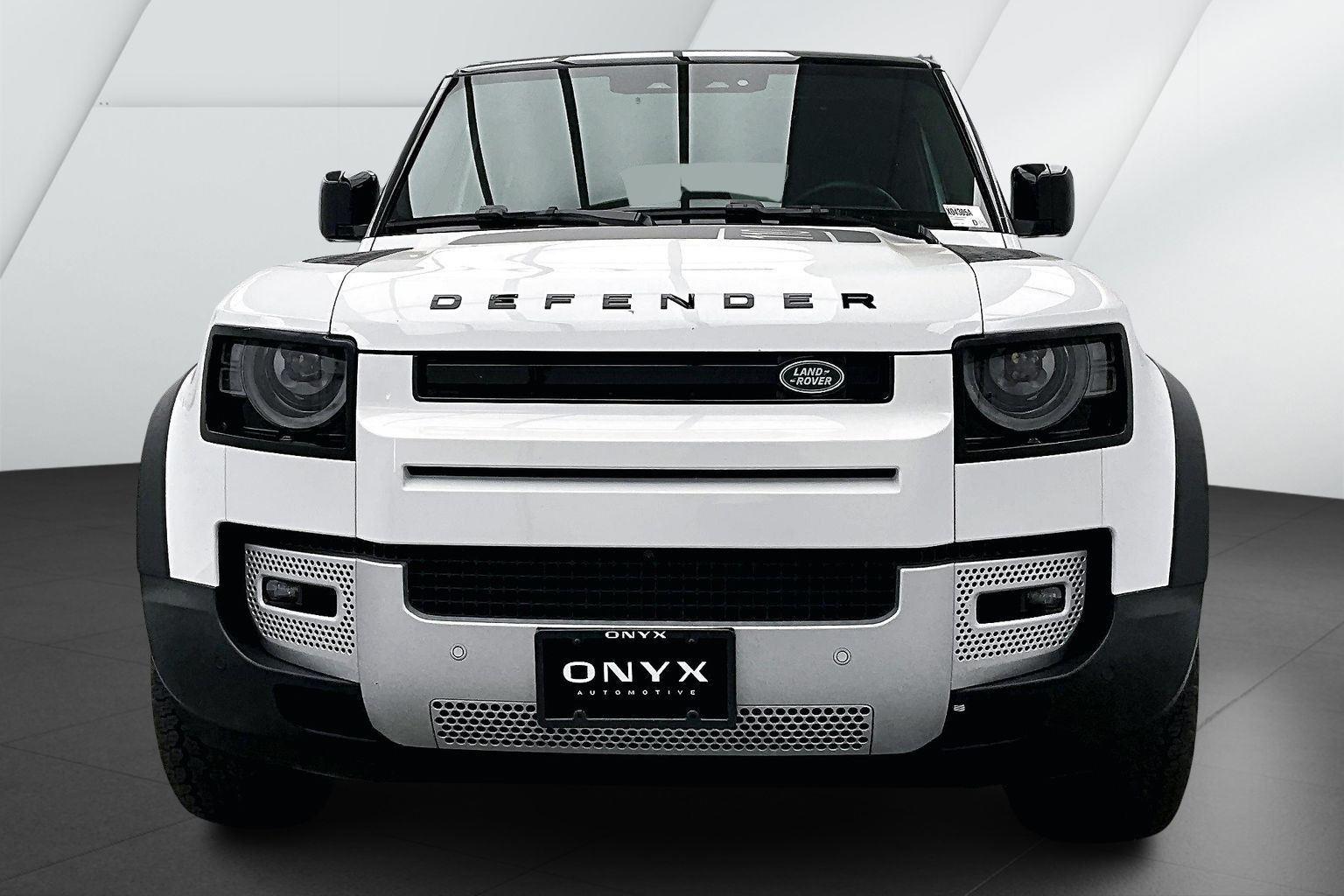 2025 Land Rover Defender S 110 photo 2