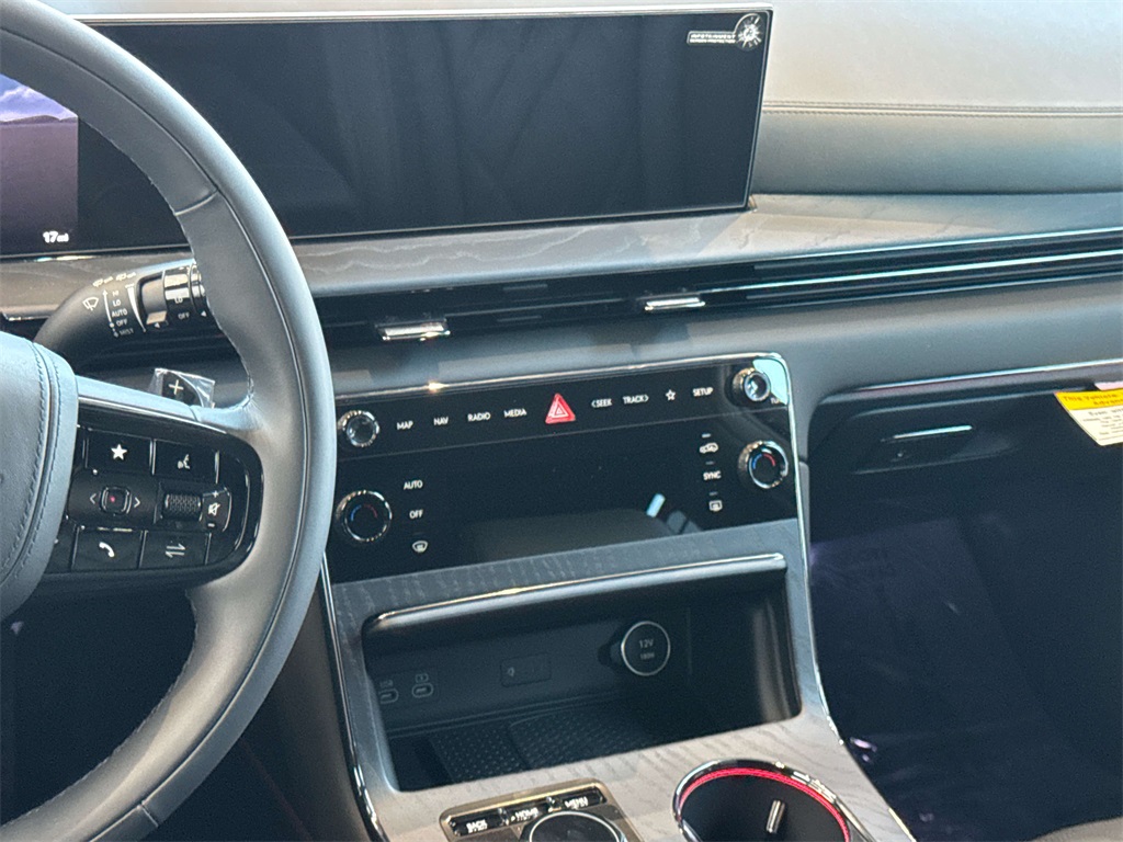 2026 Genesis GV80 3.5T Prestige photo 7