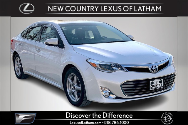 2015 Toyota Avalon Limited's photo