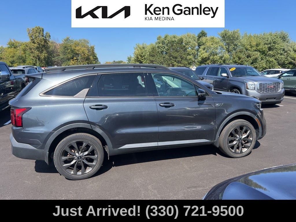2022 Kia Sorento X-Line EX photo 2