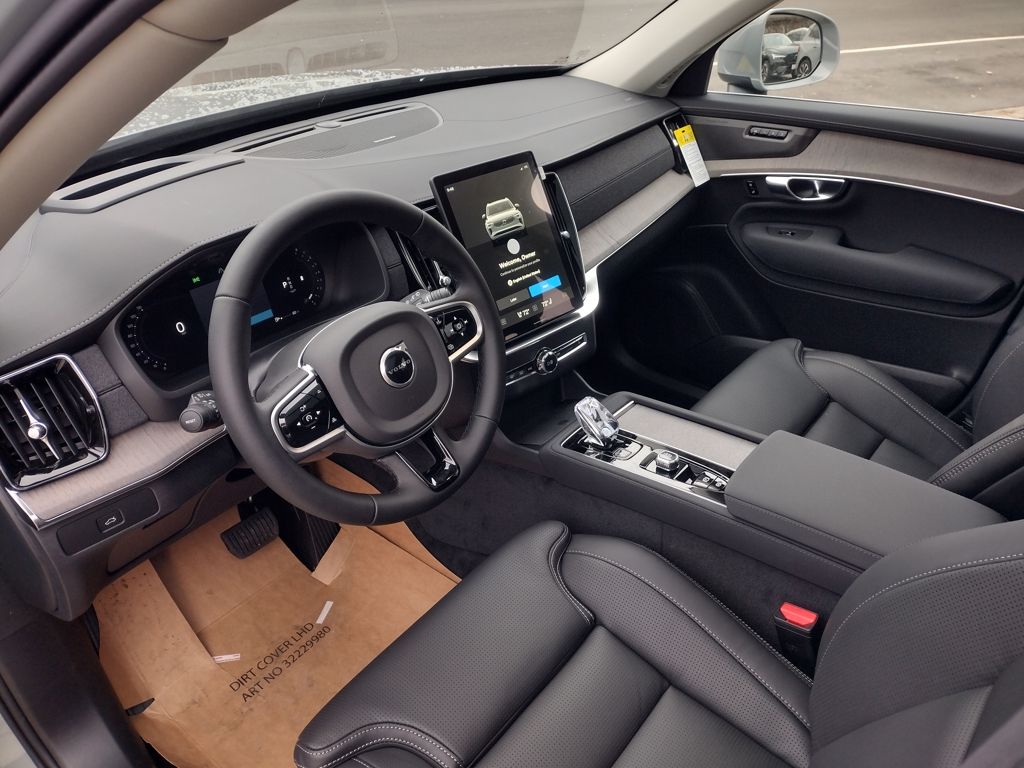 2026 VOLVO XC90 - Image 11