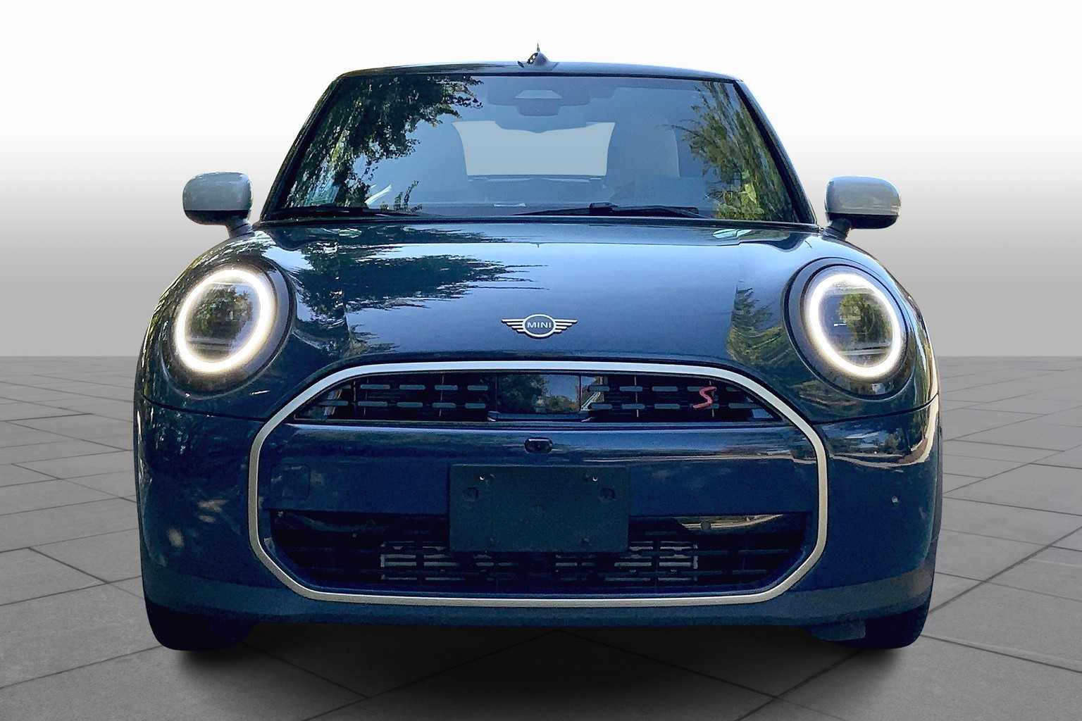 2025 Mini Cooper Convertible S photo 3
