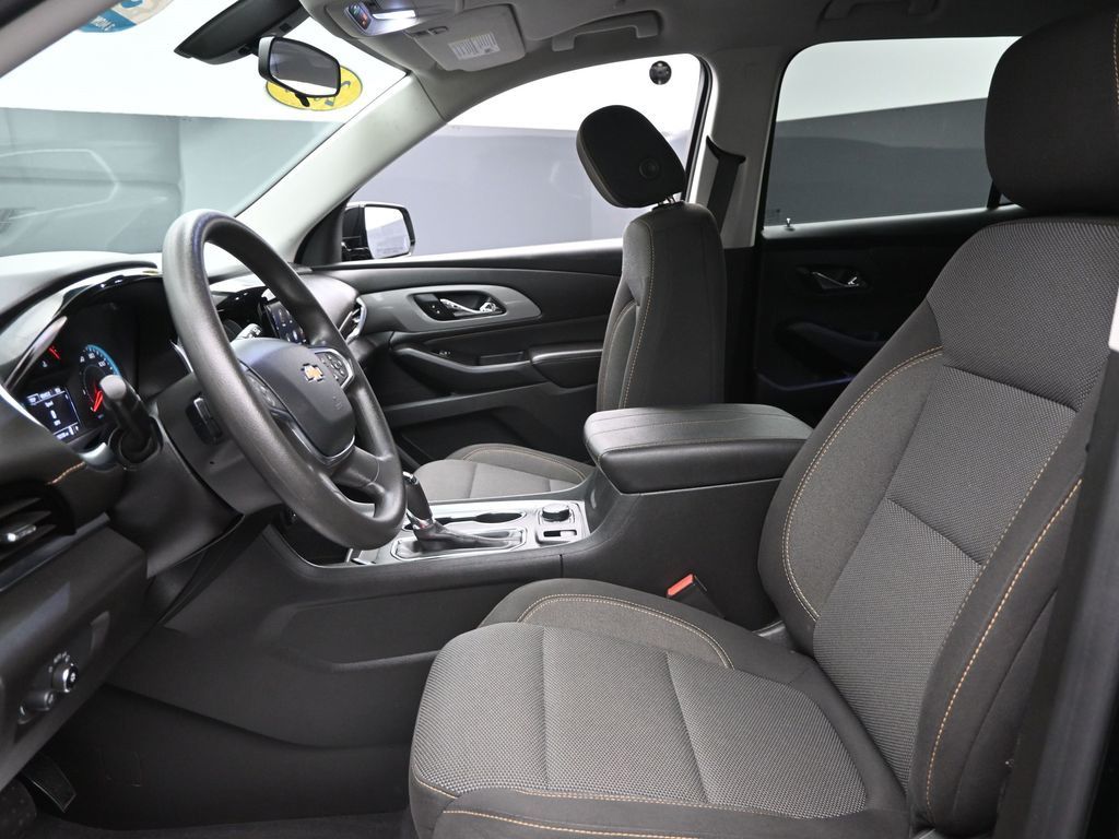 2020 Chevrolet Traverse LS photo 12