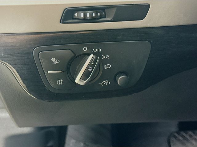 2019 Audi Q7 45 Premium photo 8