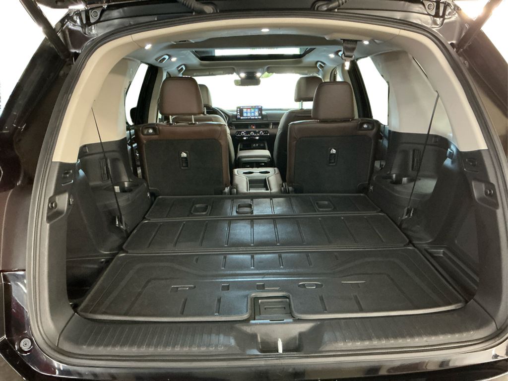 2023 Honda Pilot Elite photo 21