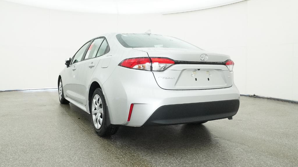 2025 Toyota Corolla LE photo 15
