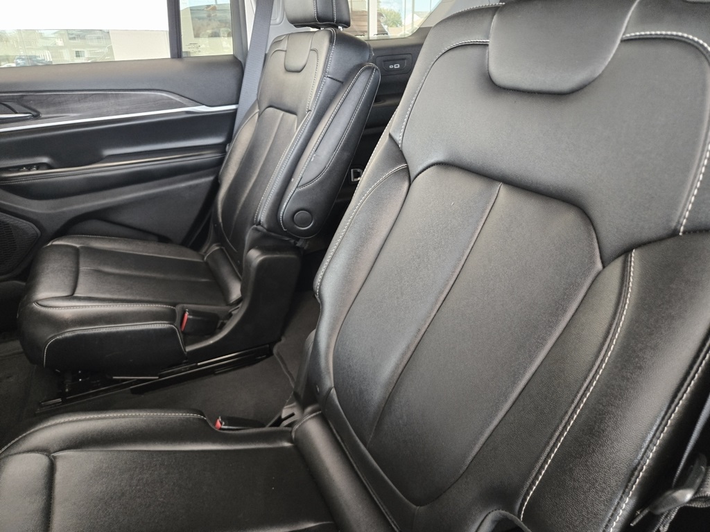 2023 Jeep Grand Cherokee Limited photo 14