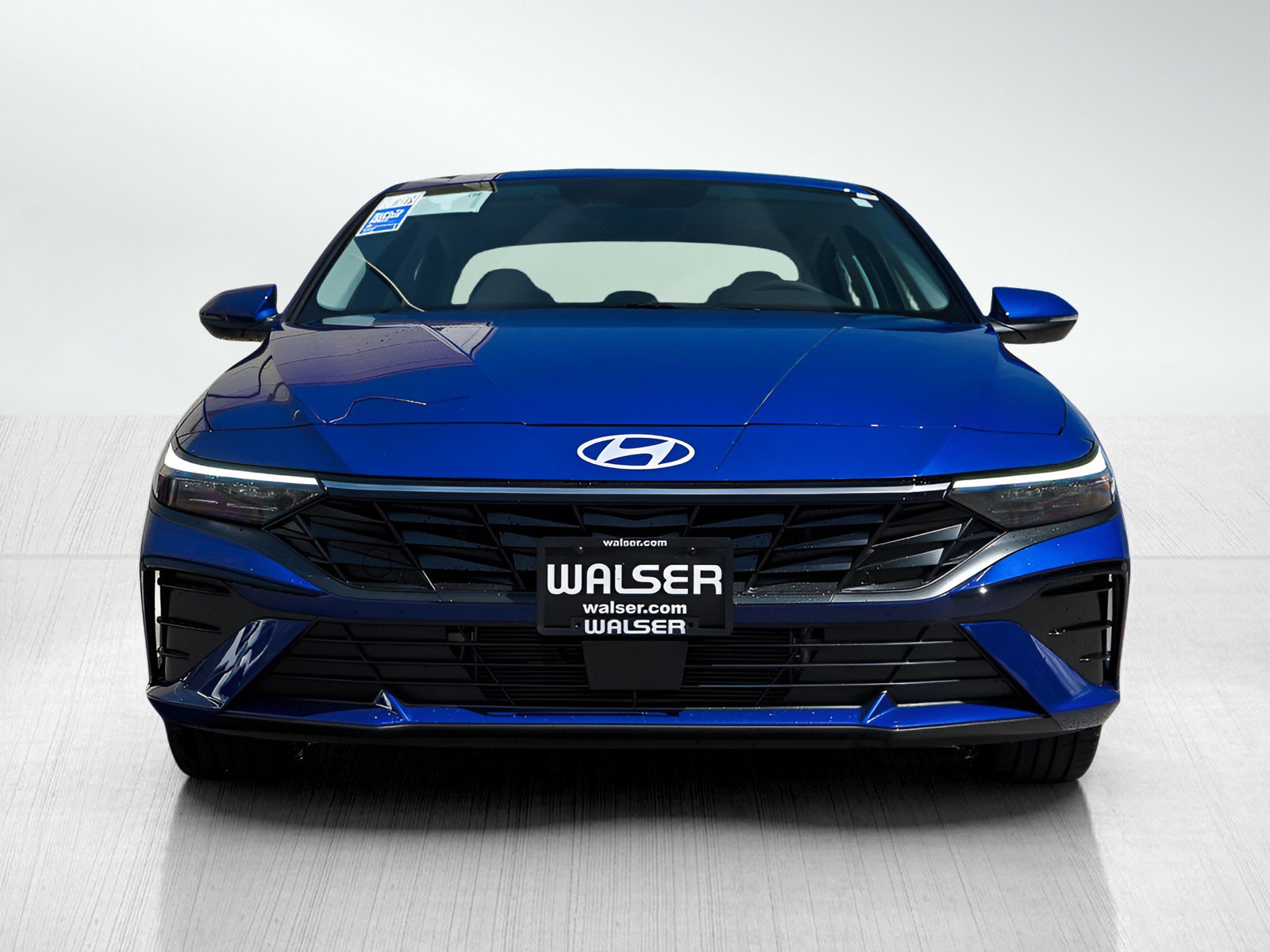 2025 Hyundai Elantra Hybrid Limited photo 2