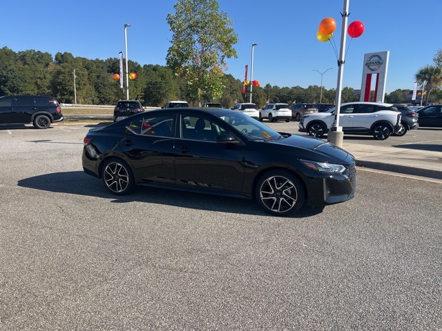 2024 Nissan Sentra SR's photo