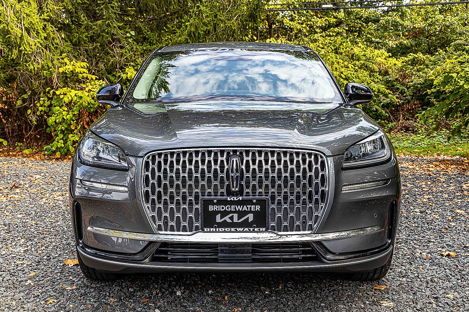 2024 Lincoln Corsair Premiere photo 2