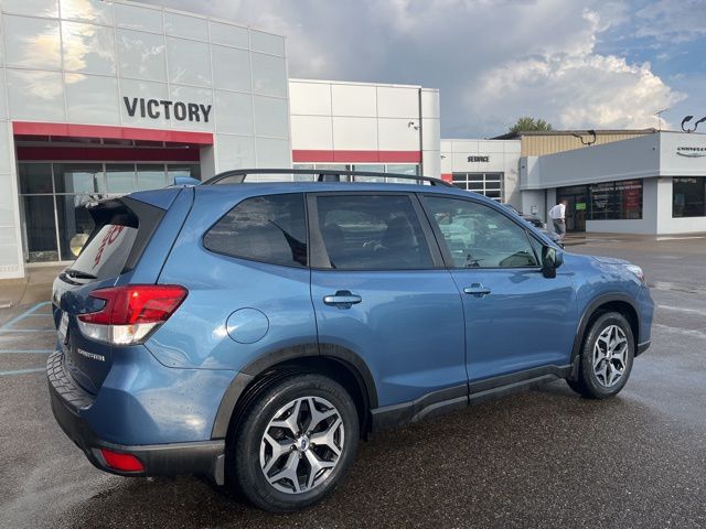 2019 Subaru Forester Premium photo 2