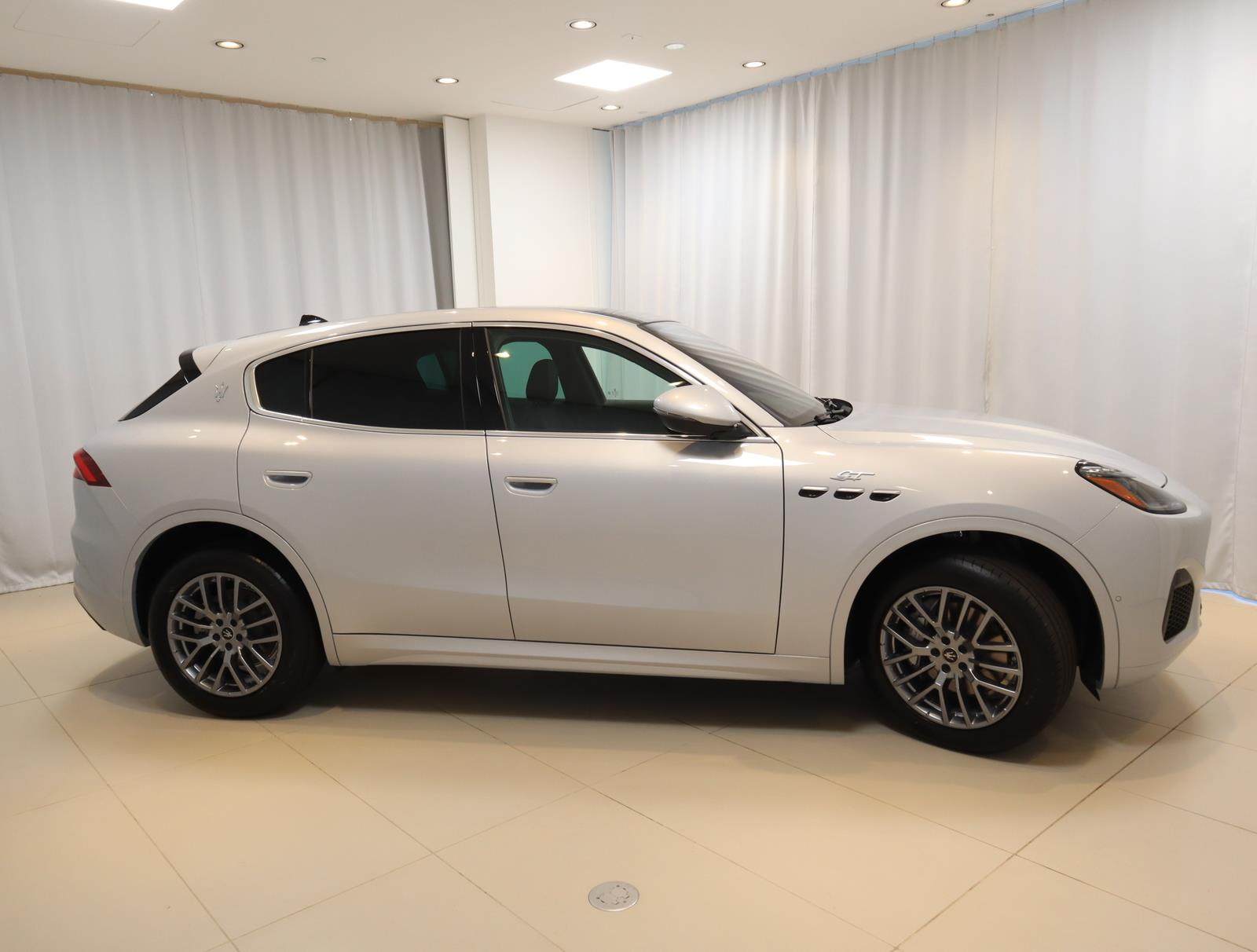 New 2024 Bianco Astro Metallic Maserati GT AWD image 6