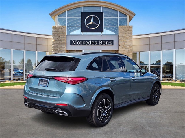 2026 Mercedes Benz GLC 300 4MATIC photo 3